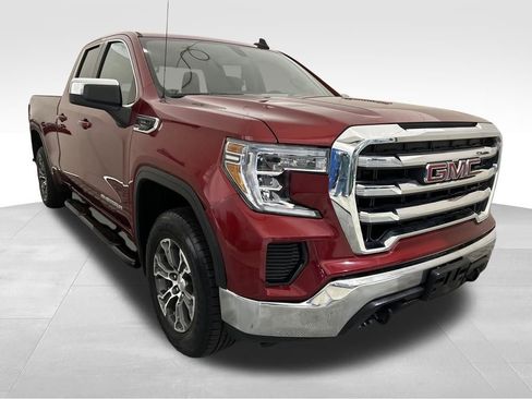 Used 2022 GMC Sierra 1500 SLE w/ X31 Off-Road Package image 9