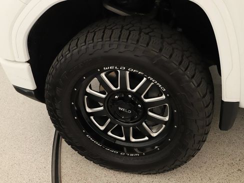 Used 2022 GMC Sierra 1500 Denali AWD/4WD image 36