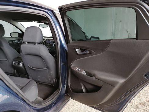 Used 2022 Chevrolet Malibu LT FWD image 16