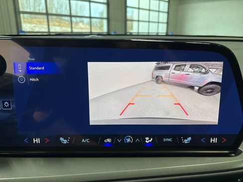 New 2026 Chevrolet Traverse LT image 16