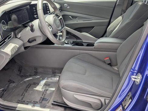 Used 2021 Hyundai Elantra SEL w/ Convenience Package FWD image 11