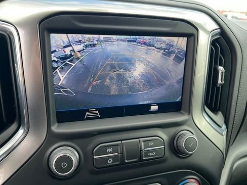 Used 2021 Chevrolet Silverado 1500 LT image 46