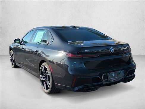 New 2025 BMW 760i xDrive AWD/4WD image 9