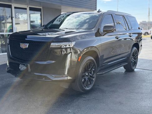 Used 2021 Cadillac Escalade Sport w/ Driver Assist Tech Package image 6