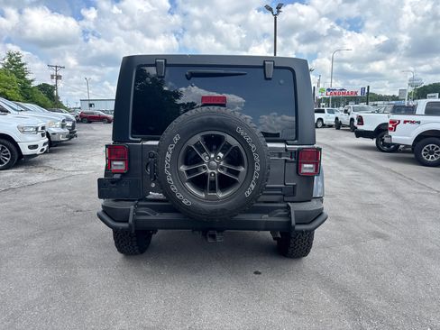 Used 2018 Jeep Wrangler Unlimited Sport AWD/4WD image 5