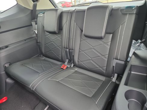 New 2026 Volkswagen Atlas SE FWD image 6
