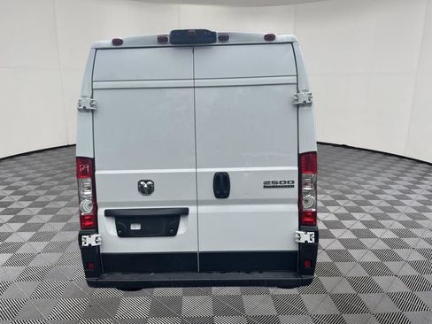 Used 2023 RAM ProMaster 2500 FWD image 8