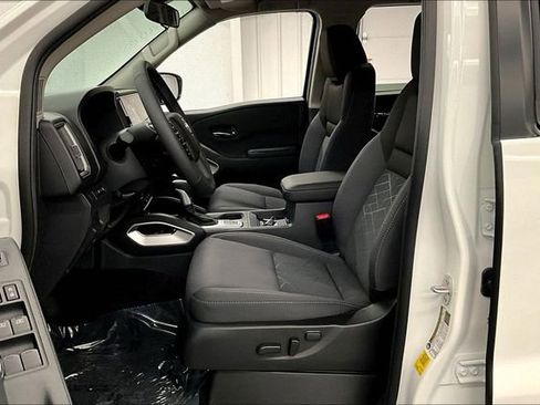 New 2026 Nissan Frontier SV w/ All-Weather Content Package AWD/4WD image 9