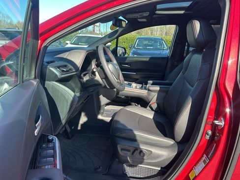 Used 2025 Toyota Sienna XSE image 15