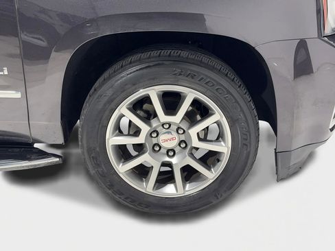 Used 2018 GMC Yukon XL Denali w/ Open Road Package image 36