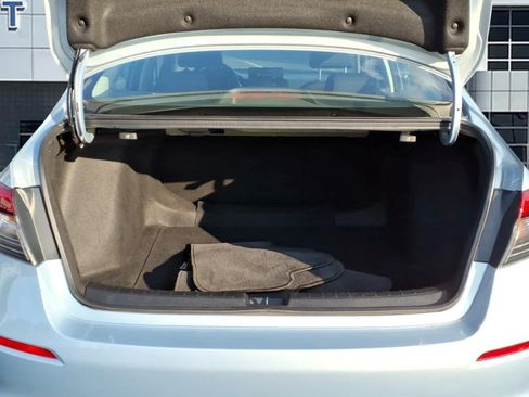 Used 2022 Honda Civic EX image 6