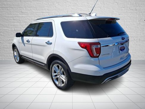 Used 2016 Ford Explorer Limited w/ Equipment Group 301A AWD/4WD image 6