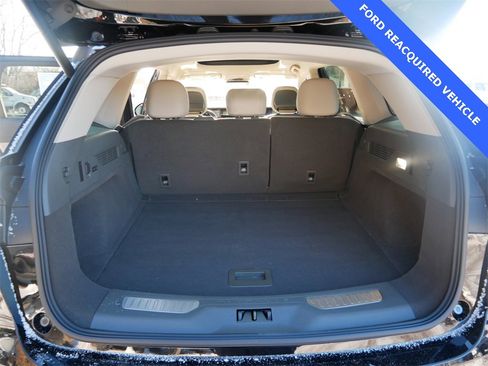 Used 2025 Lincoln Nautilus Reserve image 10