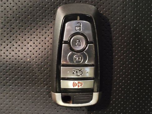 Used 2018 Ford Explorer Sport w/ Equipment Group 401A image 32