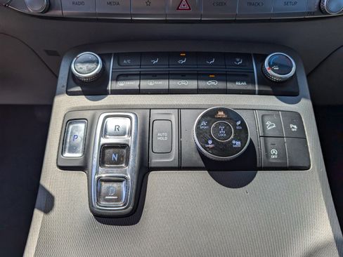 Used 2021 Hyundai Palisade SE image 15