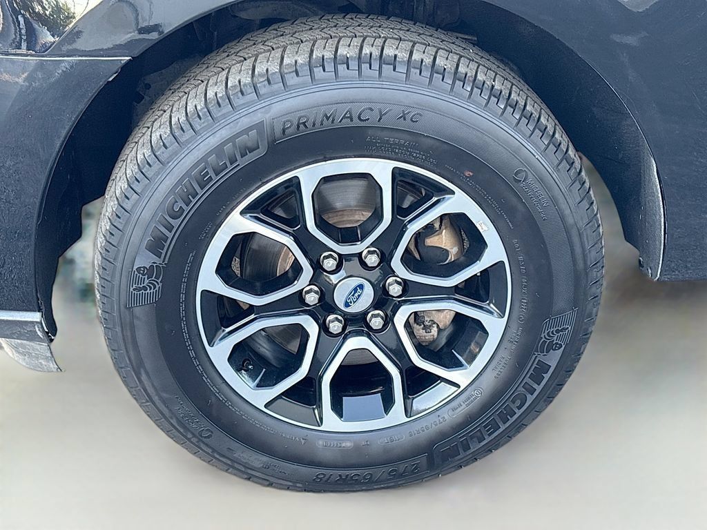 Used 2023 Ford Expedition Limited RWD image 32