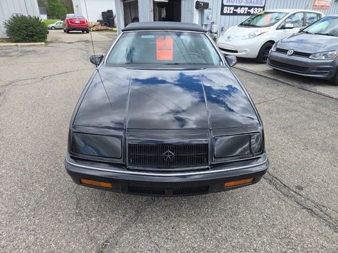 Used 1992 Chrysler LeBaron Convertible FWD image 3