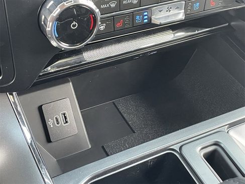 Used 2025 Ford F150 Lariat w/ Equipment Group 501A Mid image 27