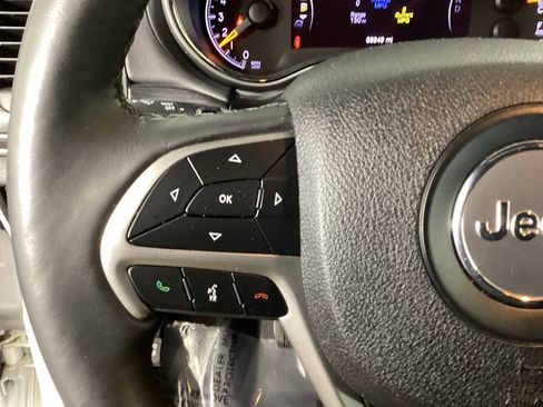 Used 2018 Jeep Grand Cherokee High Altitude AWD/4WD image 19