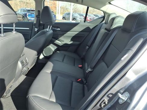 New 2025 Nissan Altima 2.5 SL image 8