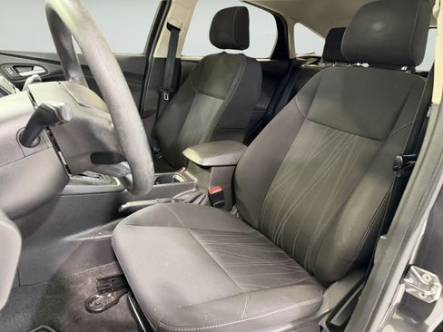 Used 2018 Ford Focus SEL FWD image 18