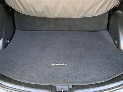 Used 2014 Toyota RAV4 Limited image 6