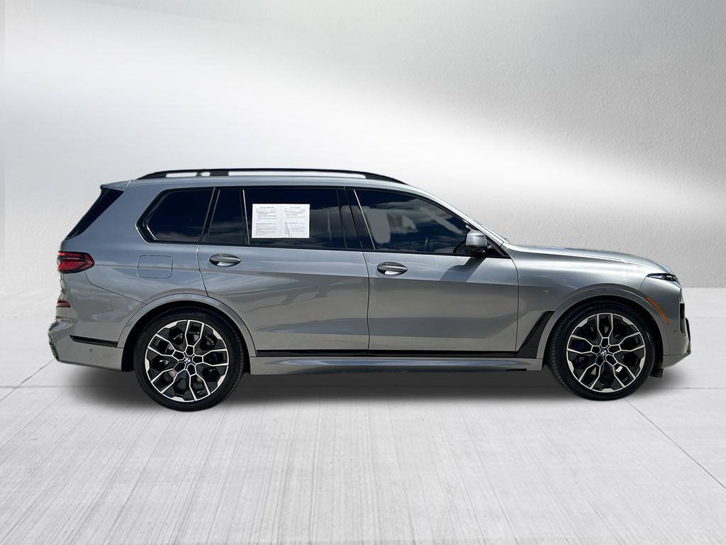 Used 2024 BMW X7 xDrive40i w/ M Sport Package AWD/4WD image 4