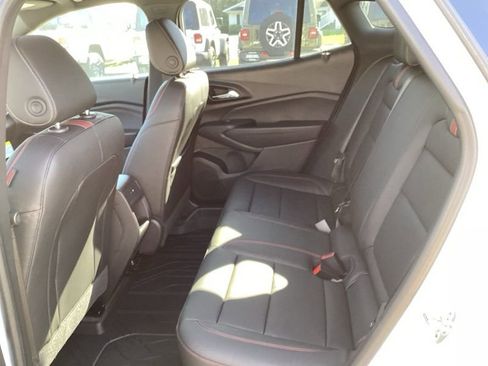 New 2026 Chevrolet Trax RS w/ Sunroof Package image 18