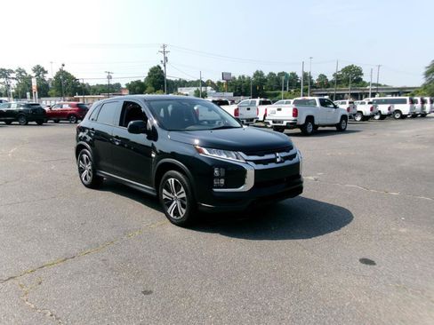Used 2025 Mitsubishi Outlander Sport ES AWD/4WD image 4