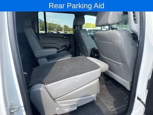 Used 2020 Chevrolet Suburban LT w/ Max Trailering Package RWD image 10
