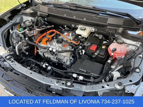 Certified 2025 Chevrolet Equinox EV LT FWD image 27