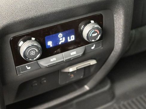 New 2026 Chevrolet Traverse High Country w/ LPO, Floor Liner Package FWD image 27