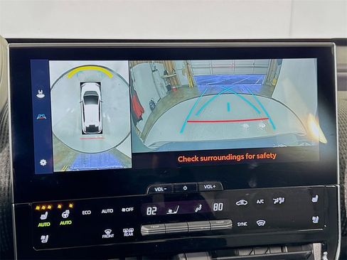 Used 2023 Subaru Solterra AWD image 33