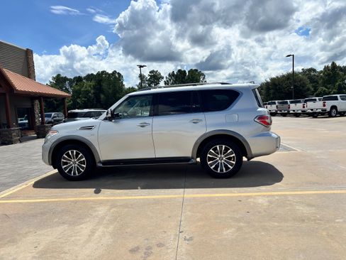 Used 2020 Nissan Armada SL w/ Premium Package image 8