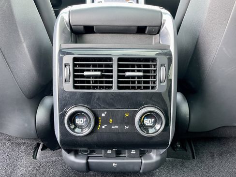 Used 2019 Land Rover Range Rover Sport SVR image 26