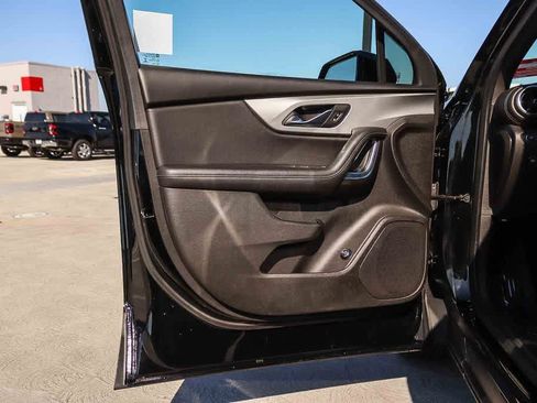 Used 2020 Chevrolet Blazer LT FWD image 21