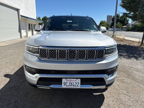 Used 2022 Jeep Grand Wagoneer Series I w/ Flexible Seating Group AWD/4WD image 8