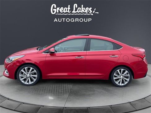 Used 2022 Hyundai Accent Limited image 2