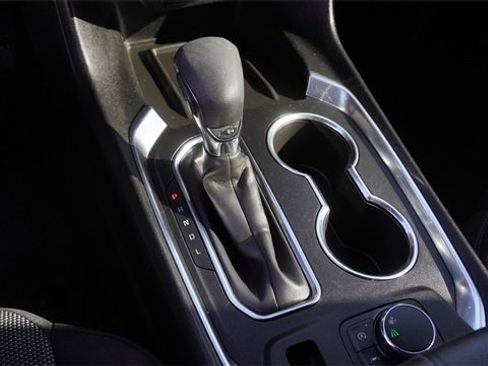 Used 2022 Chevrolet Traverse LT w/ LPO, Cargo Package image 28