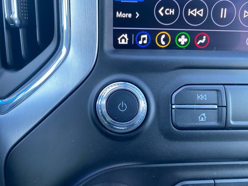 Used 2023 GMC Sierra 3500 SLE w/ SLE Convenience Package image 17