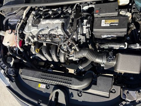 Used 2022 Toyota Corolla LE image 28