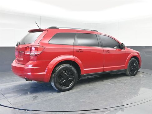 Used 2017 Dodge Journey SE w/ Flexible Seating Group FWD image 5