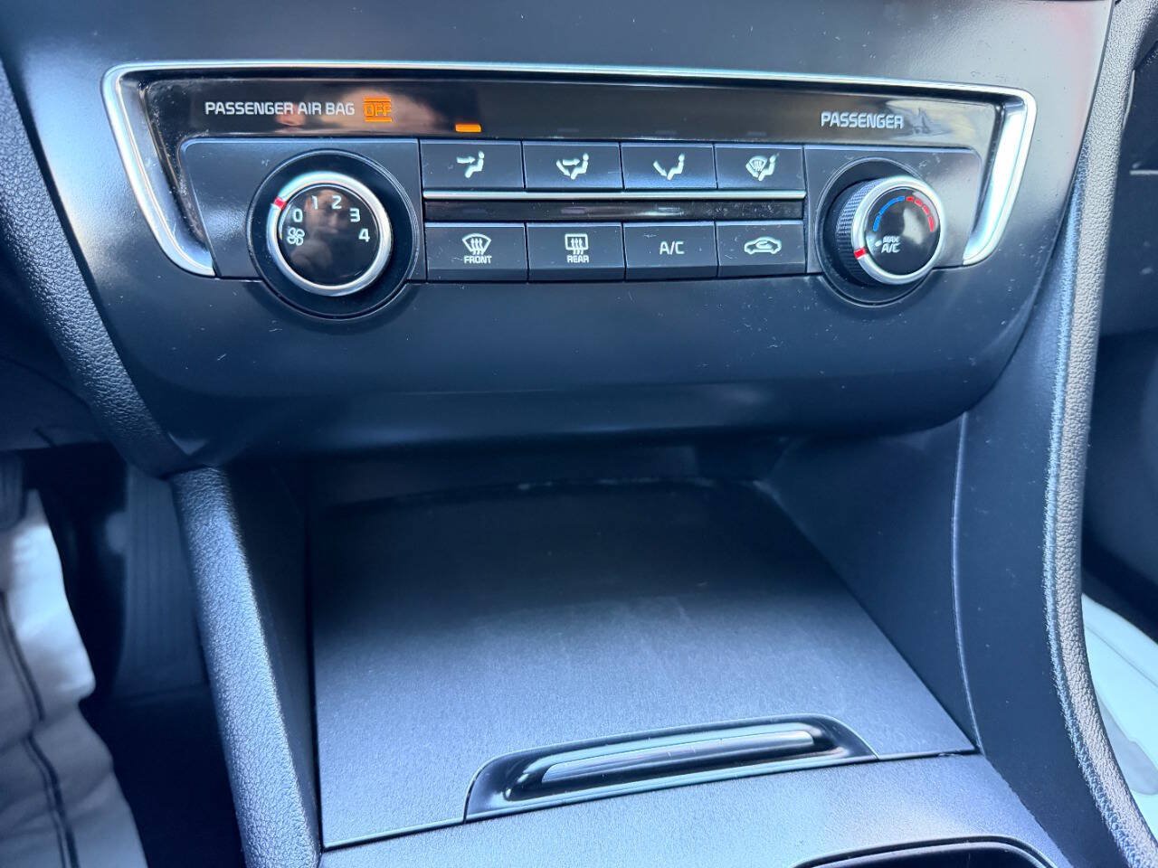 Used 2016 Kia Optima LX FWD image 37
