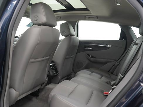 Used 2019 Chevrolet Impala LT w/ Sunroof and Spoiler Package FWD image 16