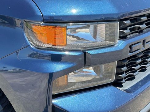 Used 2019 Chevrolet Silverado 1500 Custom image 11