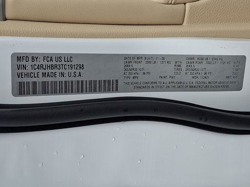 New 2026 Jeep Grand Cherokee Limited image 17