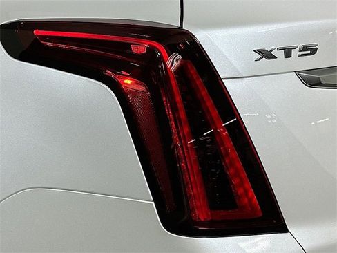 New 2026 Cadillac XT5 Premium Luxury w/ Driver Assist Package image 8