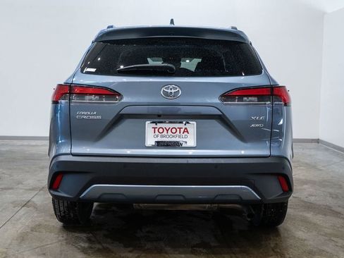 Certified 2024 Toyota Corolla Cross XLE image 6