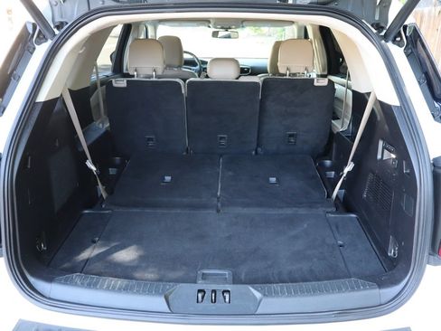 Used 2020 Ford Explorer Limited AWD/4WD image 14