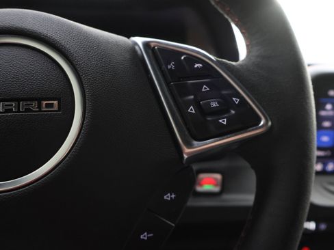 Used 2021 Chevrolet Camaro ZL1 RWD image 14